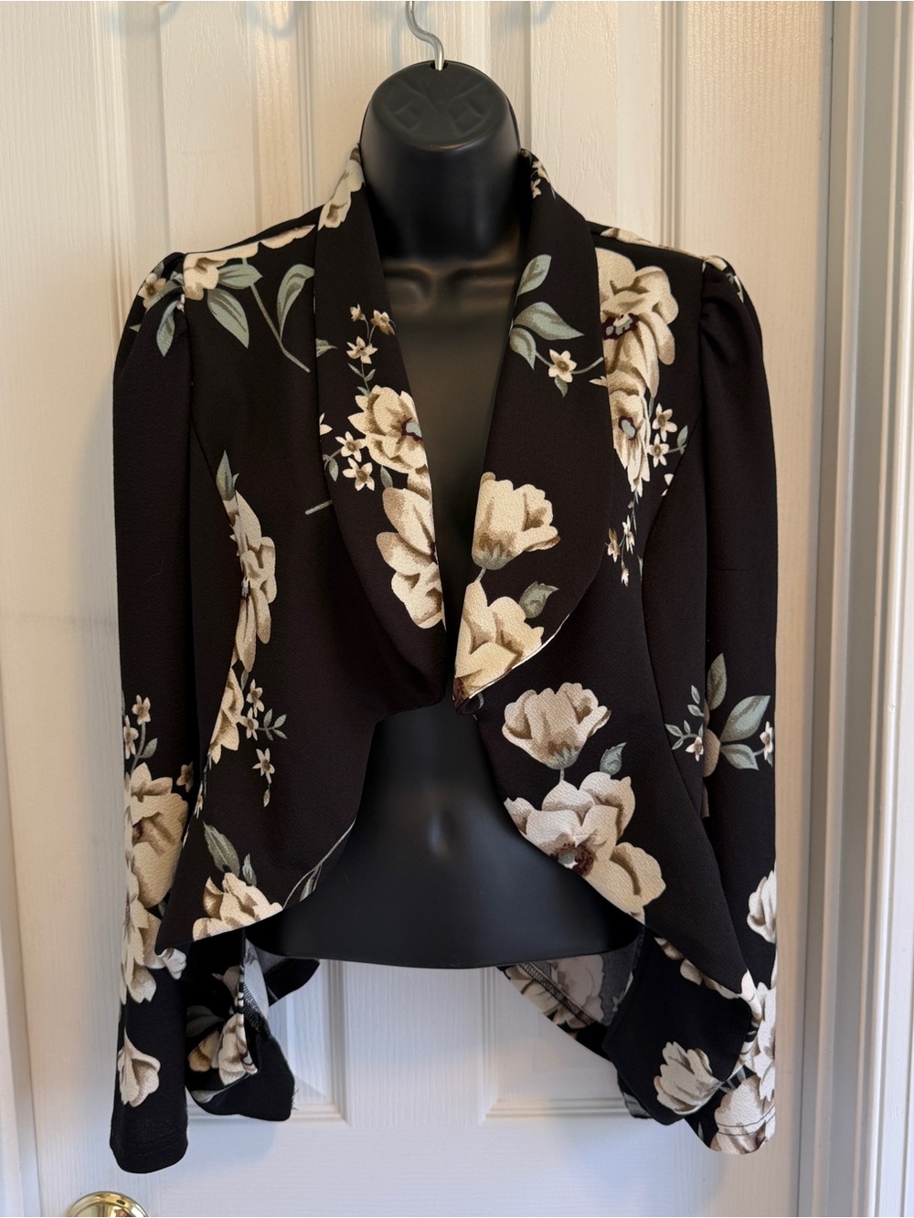 SHEIN Women's Black Floral Draped Open Front Jacket